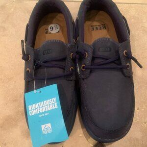 NWT - Men's Reef loafers